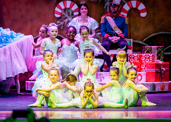RA-NUTCRACKER-2018-BONBON- (25)