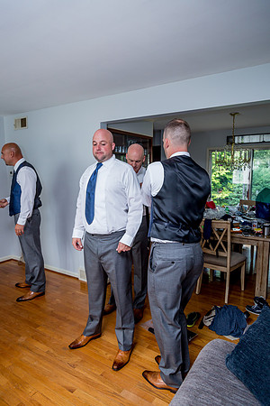 CALABRIA-WEDDING-GUYS-GETTING-READY- (10)