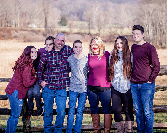 HUGHES-FAMILY-2018 (21)