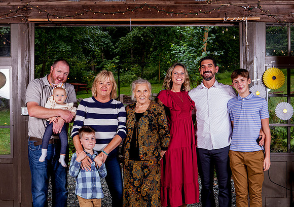 MURTAGH-90TH-BDAY-CELEBRATION-2022- (15)