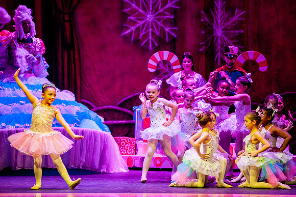 RA-NUTCRACKER-2018-BONBON- (14)