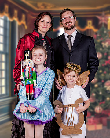 FISHER-ELLIE-ETHAN-MOM-DAD-2018