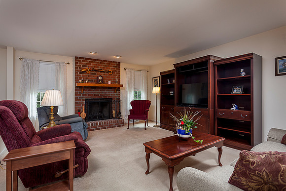 3040-BURTON-DR-GILBERTSVILLE- (32)