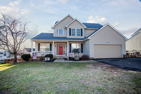 79-PEBBLE-BEACH-LANE-POTTSTOWN- (1)