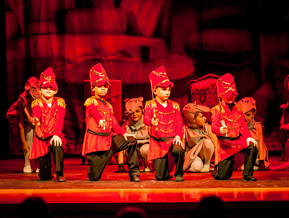 RA-NUTCRACKER-2018-MICE- (4)