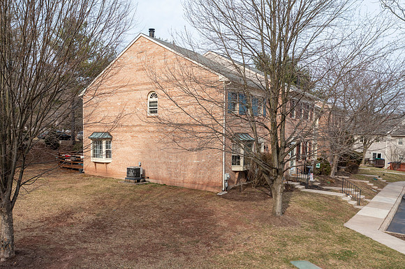 324-JEFFERSON-CT-COLLEGEVILLE- (4)