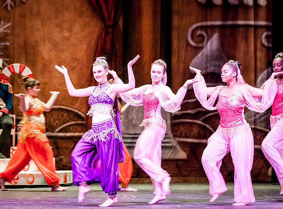 RA-NUTCRACKER-2018-ARABIAN- (7)