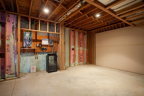 47-MAPLE-LANE-COATESVILLE-  (98)