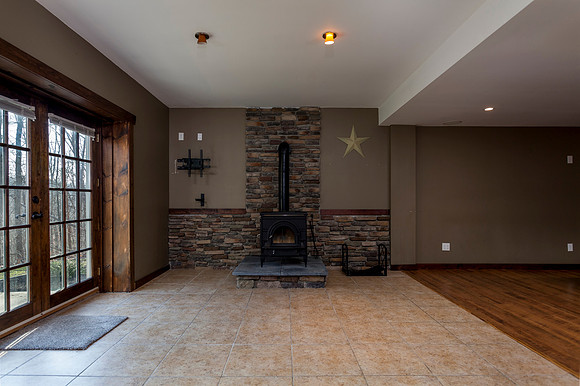 47-MAPLE-LANE-COATESVILLE-  (93)