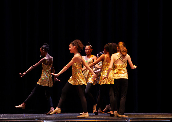 Holiday-Spectacular-2025-Firday (3)