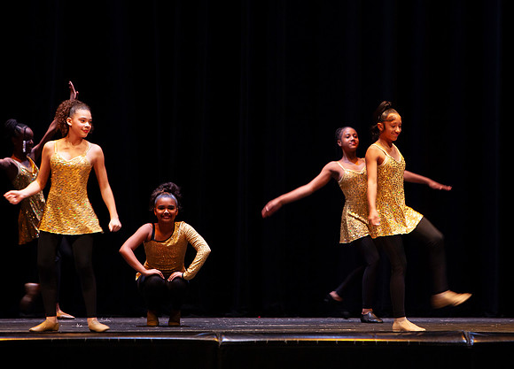 Holiday-Spectacular-2025-Firday (5)