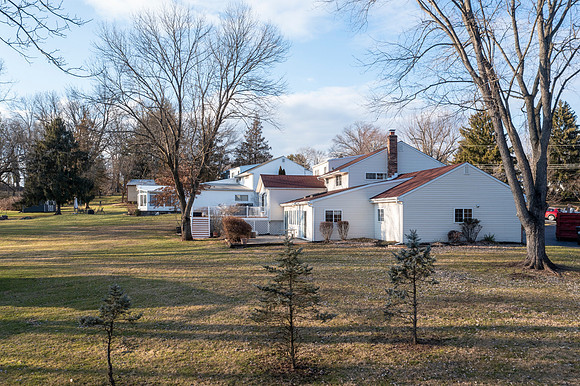 2351-HILLSIDE-DR-EAGLEVILLE- (8)