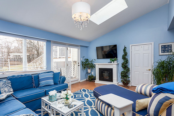 2351-HILLSIDE-DR-EAGLEVILLE- (28)