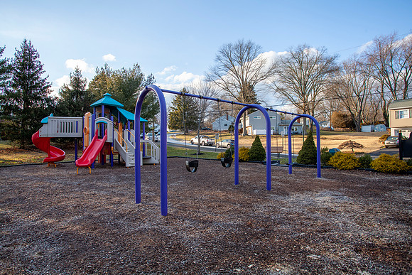 2351-HILLSIDE-DR-EAGLEVILLE- (58)