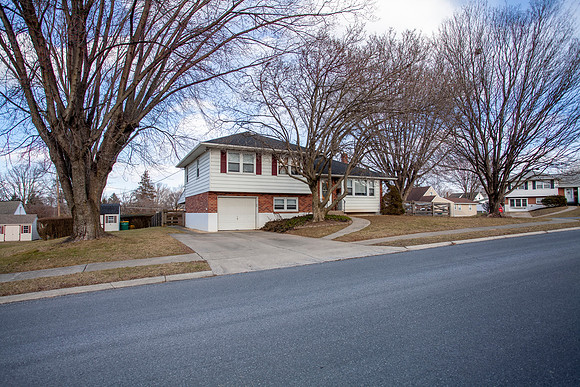 2815-HILLVALE-AVE-READING- (2)