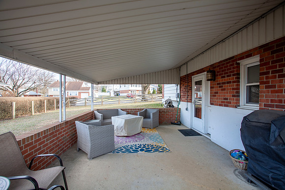 2815-HILLVALE-AVE-READING- (8)