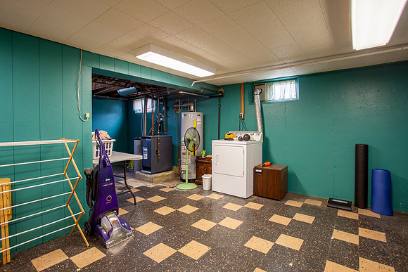 2815-HILLVALE-AVE-READING- (27)