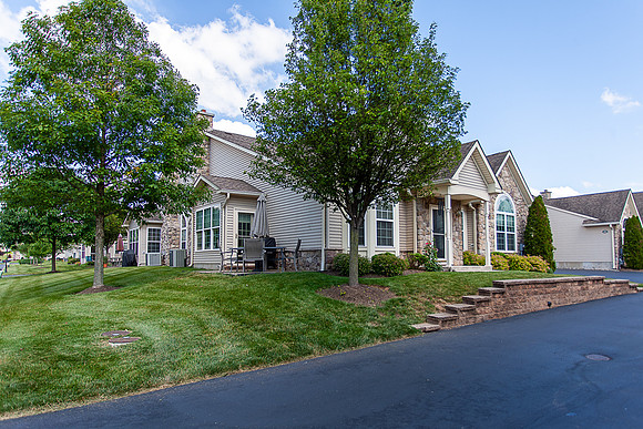 486-PEBBLE-BEACH-DR-ROYERSFORD- (2)