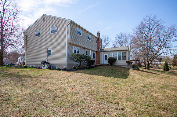 1174-GRANDVIEW-CIRCLE-POTTSTOWN- (4)