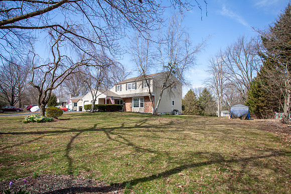 1174-GRANDVIEW-CIRCLE-POTTSTOWN- (3)