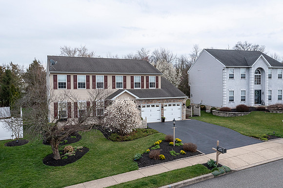 2424-LOMARA-DR-POTTSTOWN- (2)