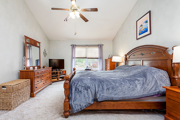 663-CHARLES-DR-GILBERTSVILLE- (44)
