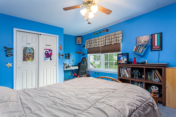 663-CHARLES-DR-GILBERTSVILLE- (42)
