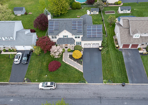 663-CHARLES-DR-GILBERTSVILLE- (11)