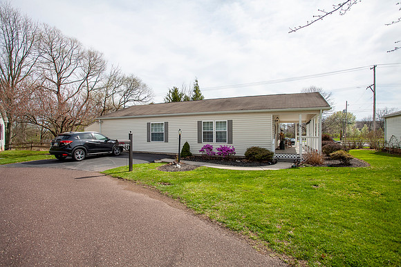 5-ADAMS-DR-ROYERSFORD- (4)
