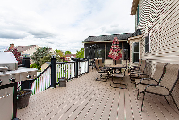 663-CHARLES-DR-GILBERTSVILLE- (60)