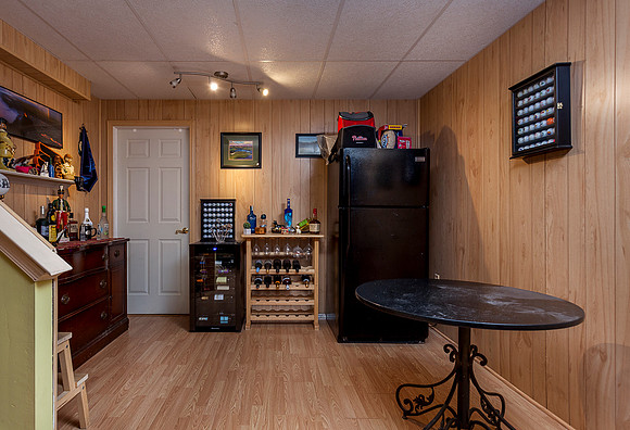 663-CHARLES-DR-GILBERTSVILLE- (52)