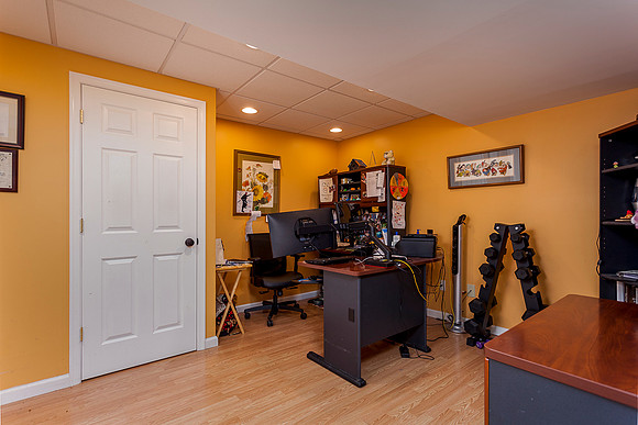 663-CHARLES-DR-GILBERTSVILLE- (55)