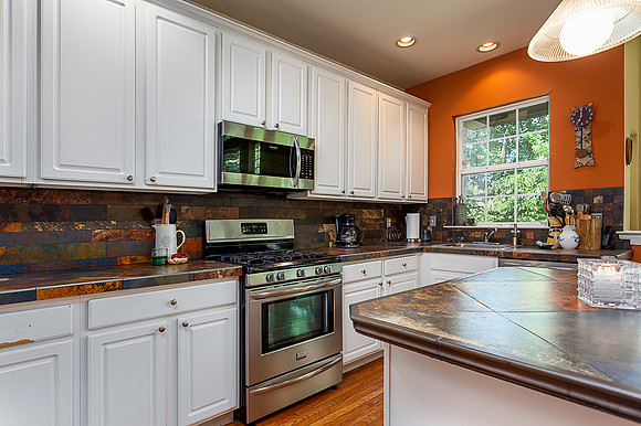 1002-WALNUT-HILL-CIRCLE-PHOENIXVILLE-PA (32)
