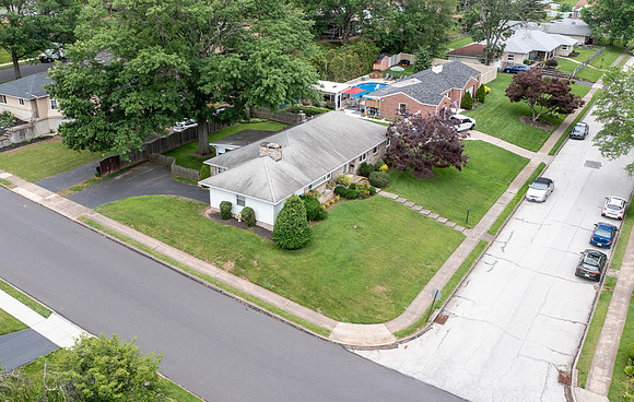 1005-ELMWOOD-DR-POTTSTOWN- (11)