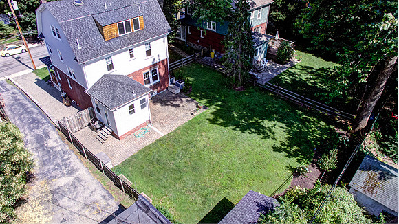112-Dudley-Ave- (15)