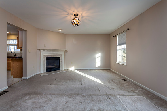 1047-SQUARE-DR-PHOENIXVILLE- (21)