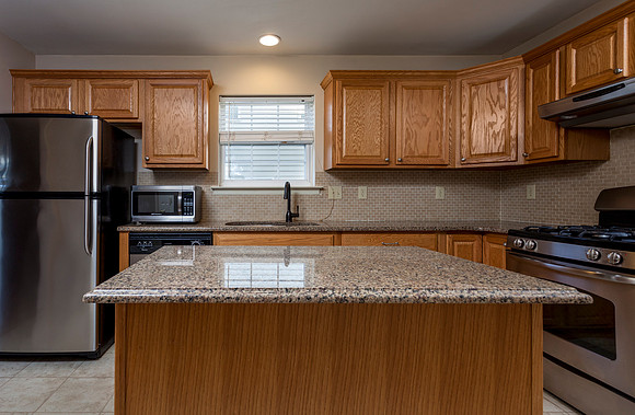 1047-SQUARE-DR-PHOENIXVILLE- (18)