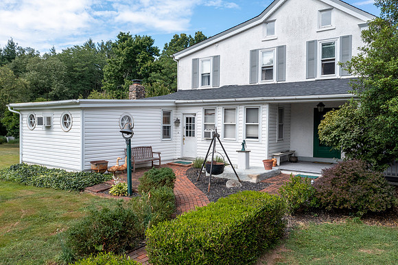 244-W-ORVILLA-RD-HATFIELD- (4)
