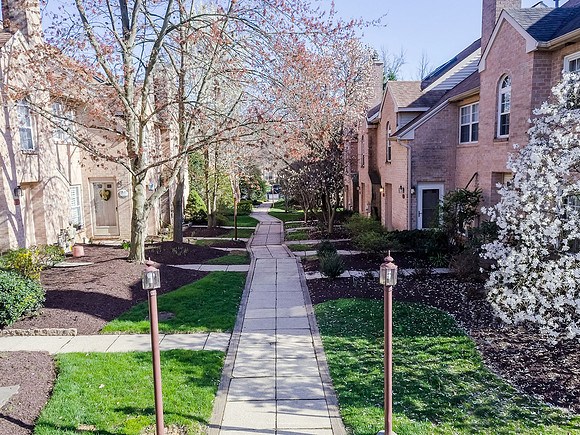 48-RAMPART-DR-CHESTERBROOK- (2)