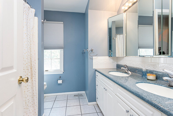 276-SPRING-RUN-LN-DOWNINGTOWN- (41)