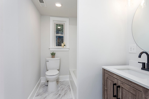 1063-E-BALTIMORE-PIKE-KENNET-SQUARE- (41)