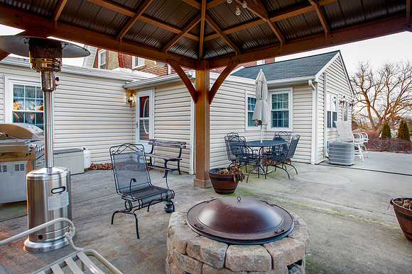 1525-FARMINGTON-AVE- (22)