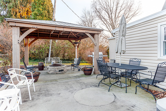 1525-FARMINGTON-AVE- (21)