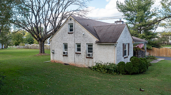 49-LEVEL-RD-COLLEGEVILLE- (4)