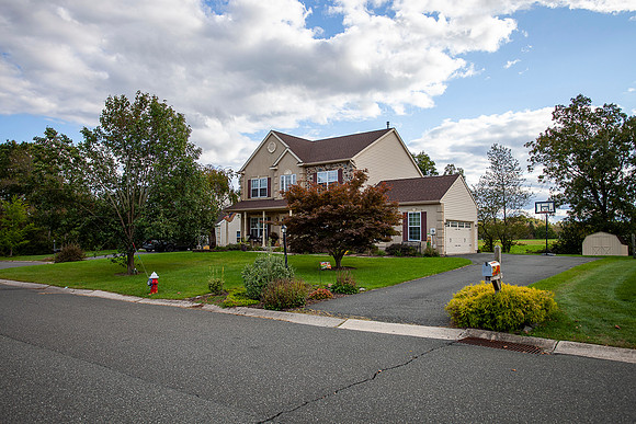 155-WALTER-DR-GILBERTSVILLE- (4)