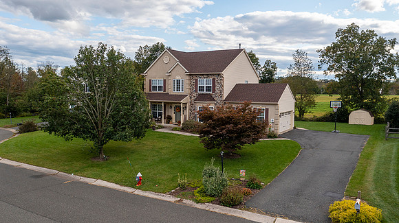 155-WALTER-DR-GILBERTSVILLE- (8)