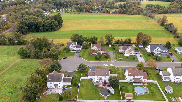 155-WALTER-DR-GILBERTSVILLE- (14)