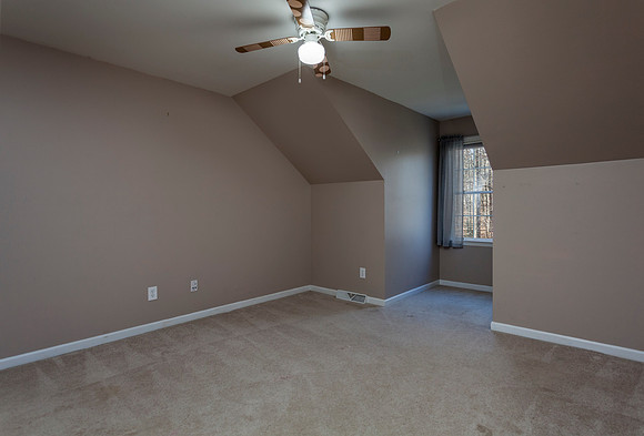47-MAPLE-LANE-COATESVILLE-  (78)