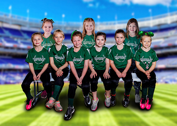 TEAM-PLOWVILLE-SOFTBALL-8UB-5x7-2019
