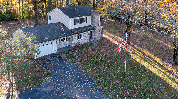 1121-DOGWOOD-CT-POTTSTOWN- (3)